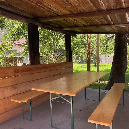 Wohlfuehlhaus In Mit Grossem Traumgarten Hébergement de vacances Schönwies