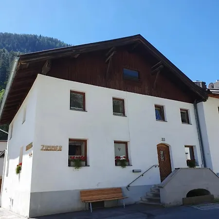 Wohlfuehlhaus In Mit Grossem Traumgarten